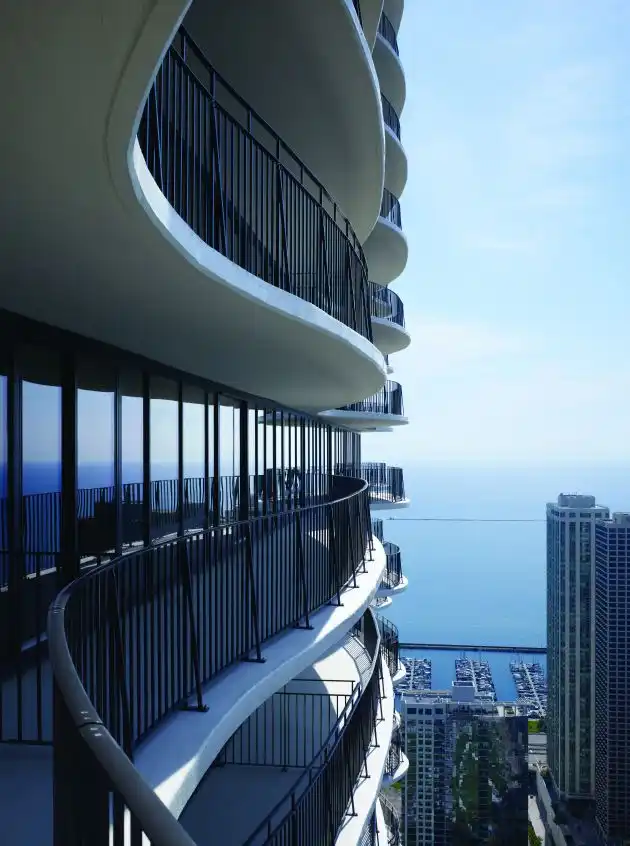 Waves Balcony on the Aqua Tower by Studio Gang Architects