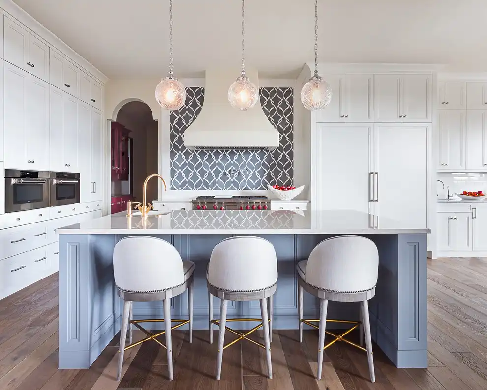 White Kitchen Cabinets