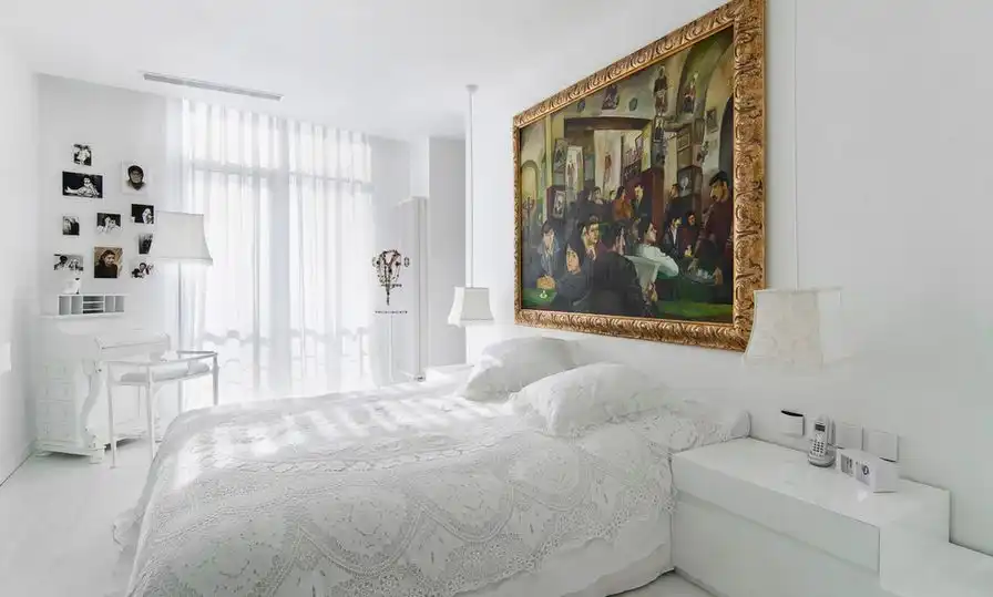 How To Give Character To A Bedroom With A Painting Over The Bed