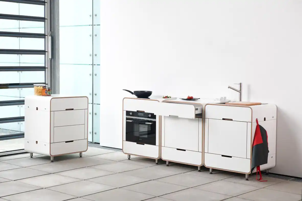 White modular a la carte kitchen
