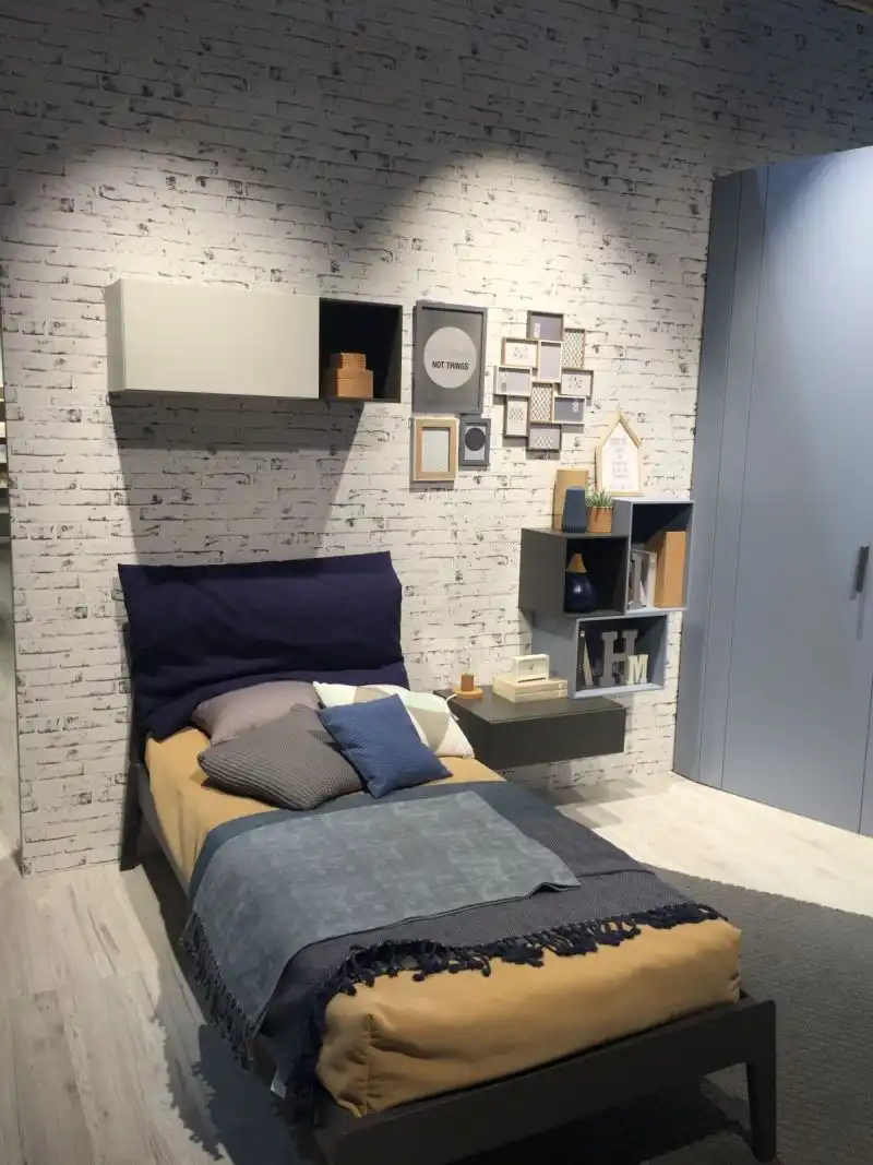 White painted brick for kids bedroom