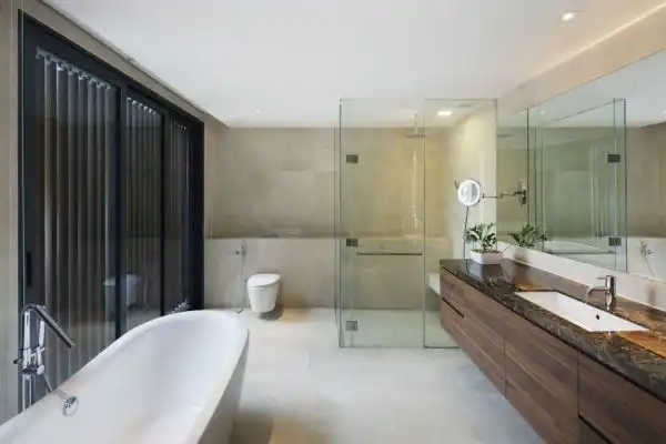 Wind Vault House bathroom