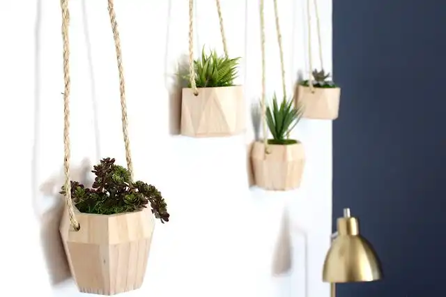 Woden geometric hangign planter