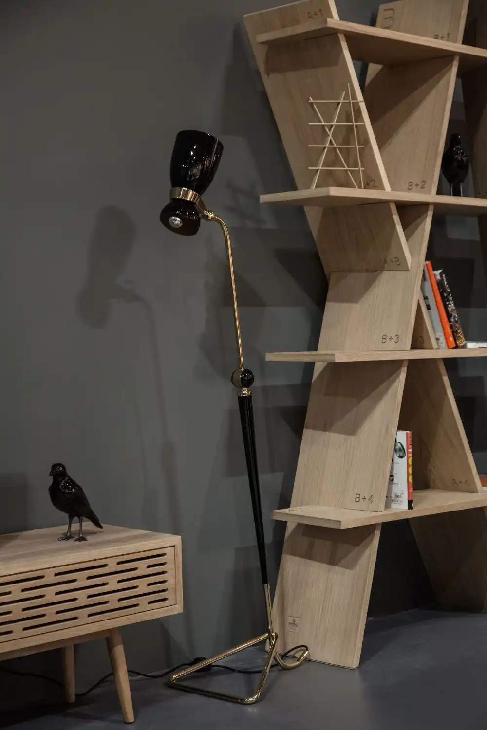 Wood xi bookshelf