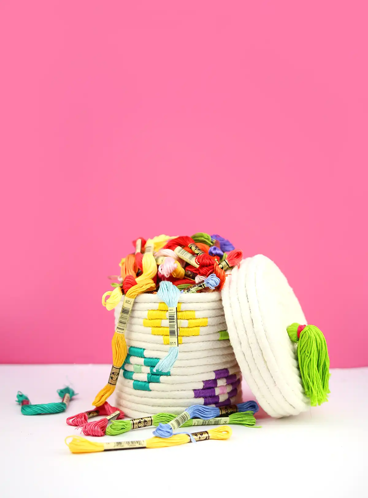 Wrapped rope container for craft room