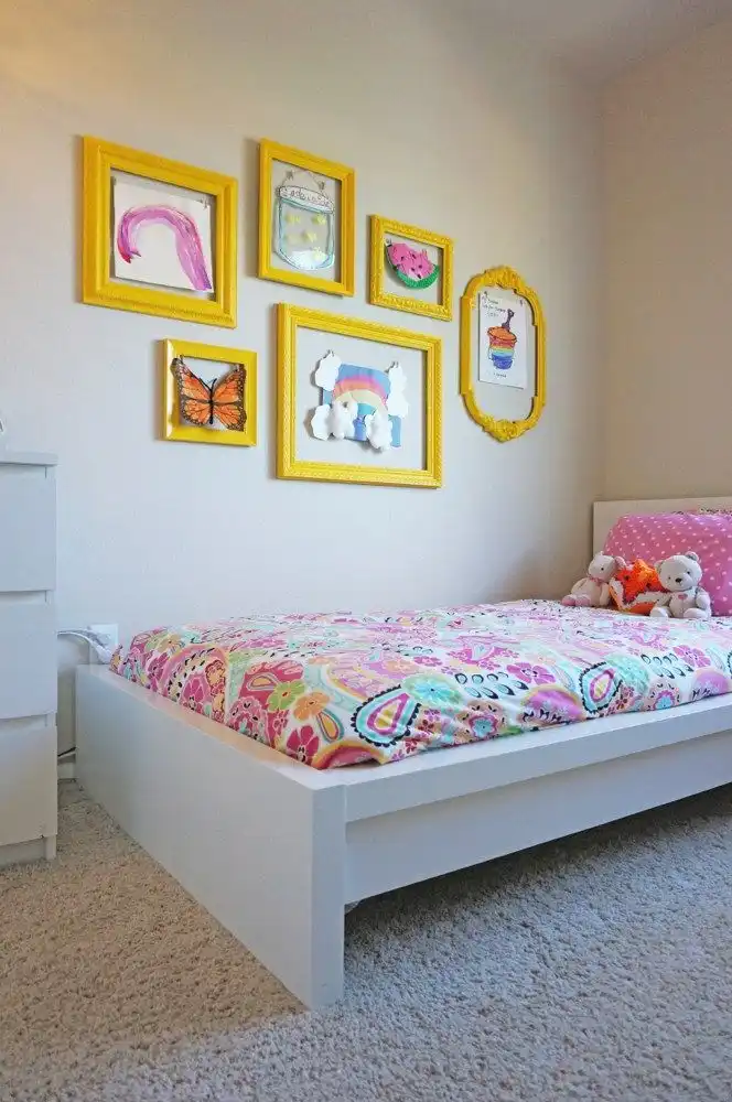 Yellow Empty Frames