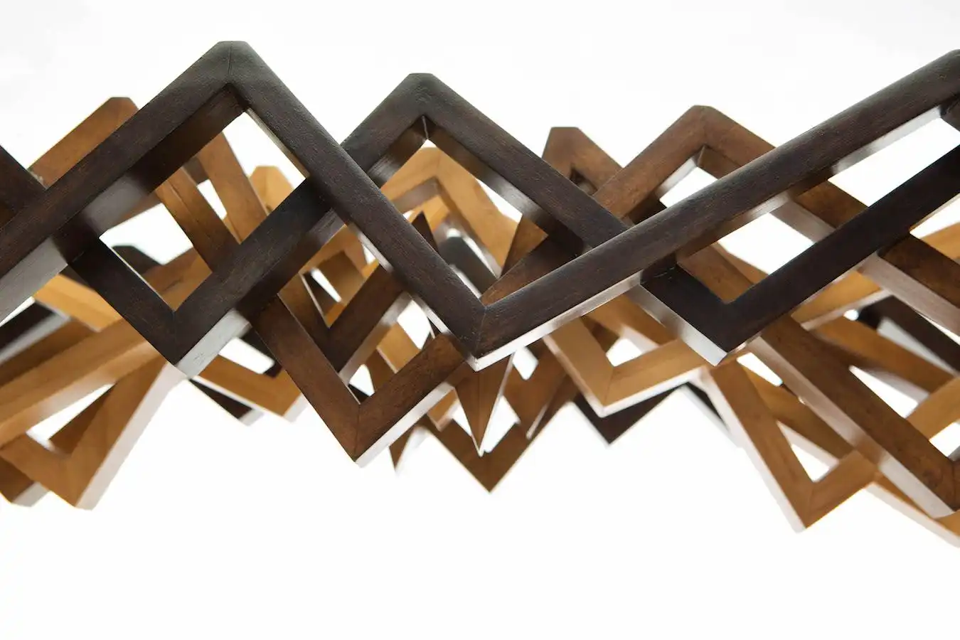 Zagi Table Detail