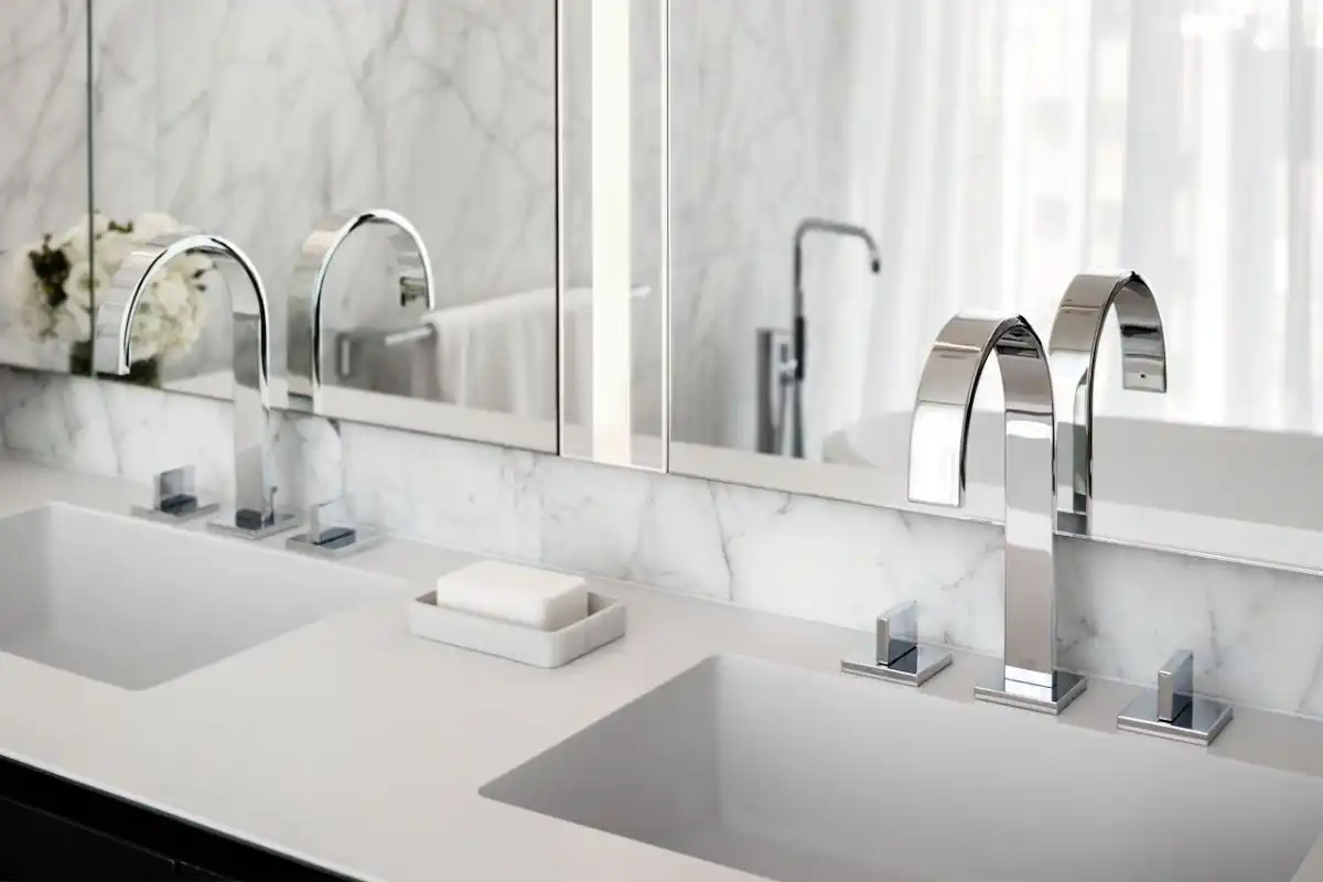 Streamlined fixtures also contribute to the uncluttered nature of the space.