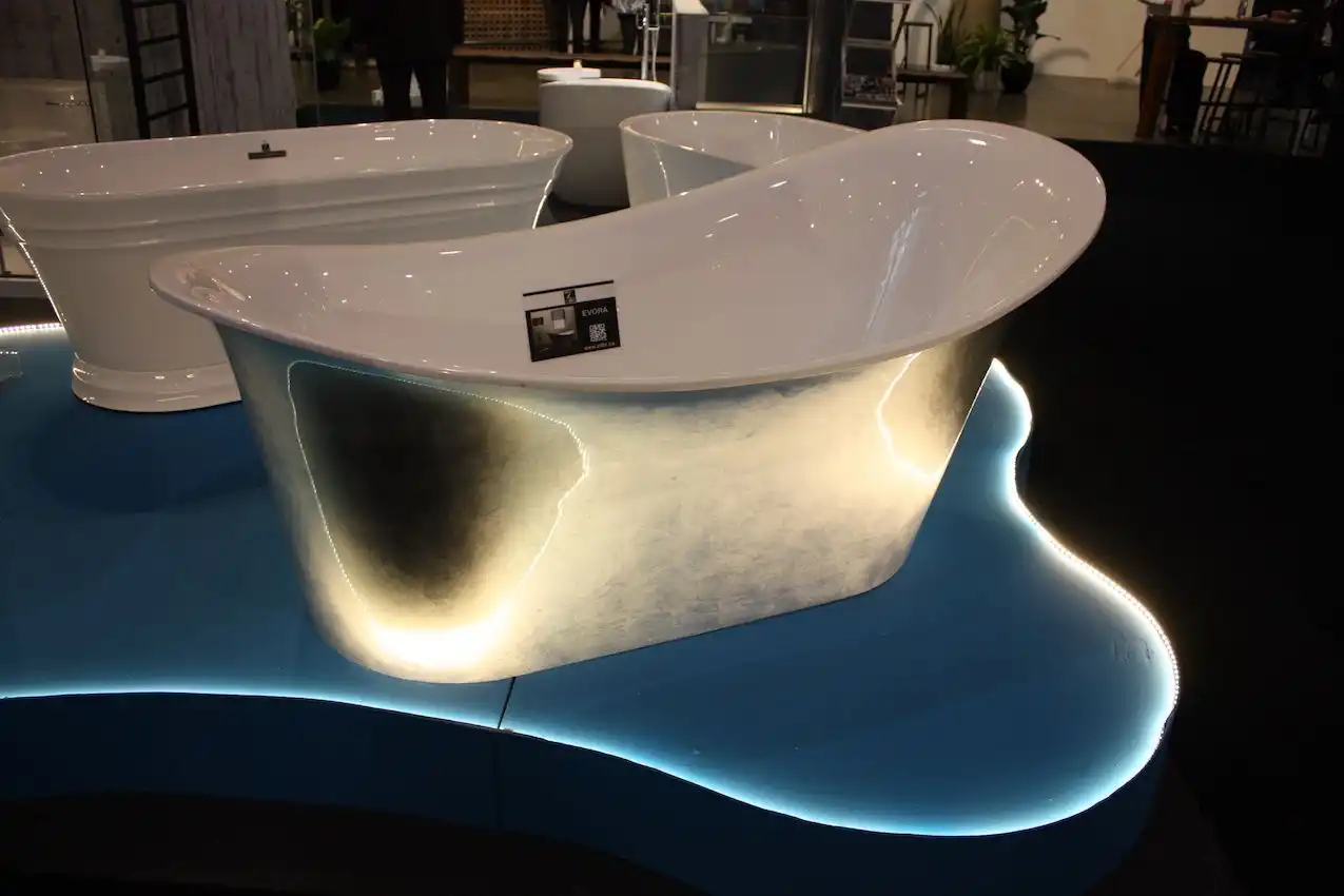 Zitta Metalic Freestanding Tub