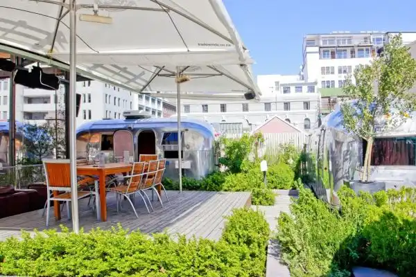 airstream-trailer-park-rooftop-pop-up2