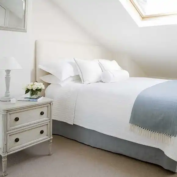 Attic bedroom ideas9