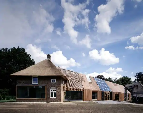 Barn into home