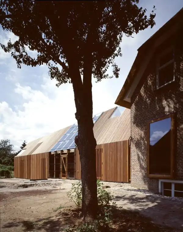 Barn into home3