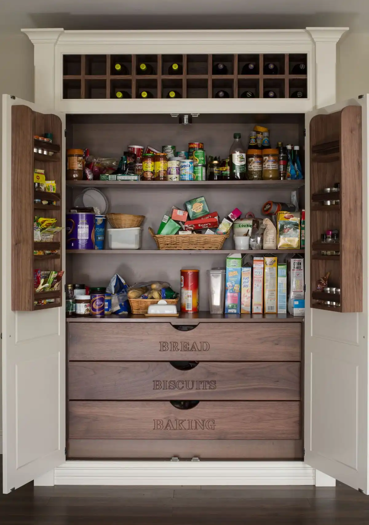 Beautiful pantry design system