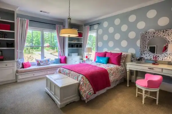 Blue teenage room polka dors big design