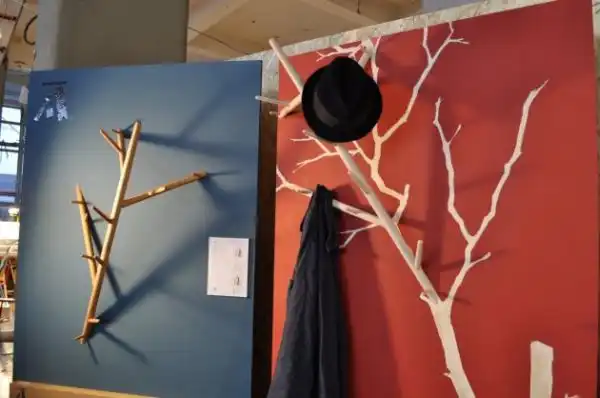 Branch coat hanger