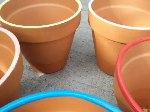 Bright diy planters1