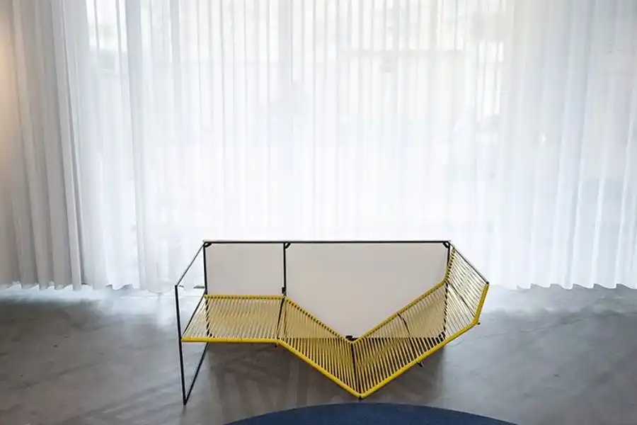 Chaiserenversee yankodesign Lounge chair desk