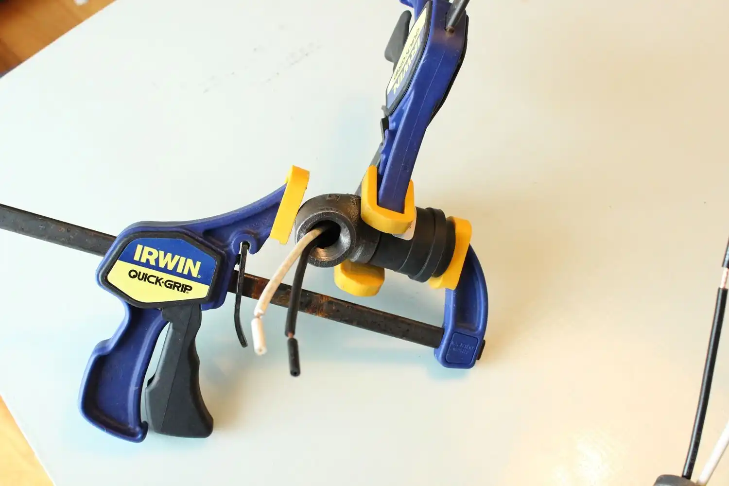 Clamp the socket