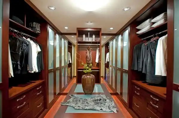 Closet for man and women