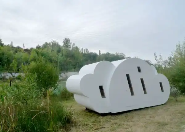 Cloud le nuage cabin2