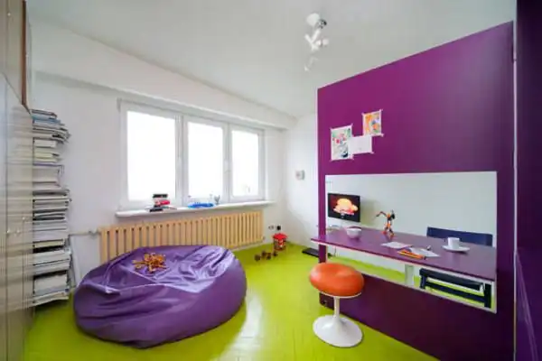 Colorful small apartment2