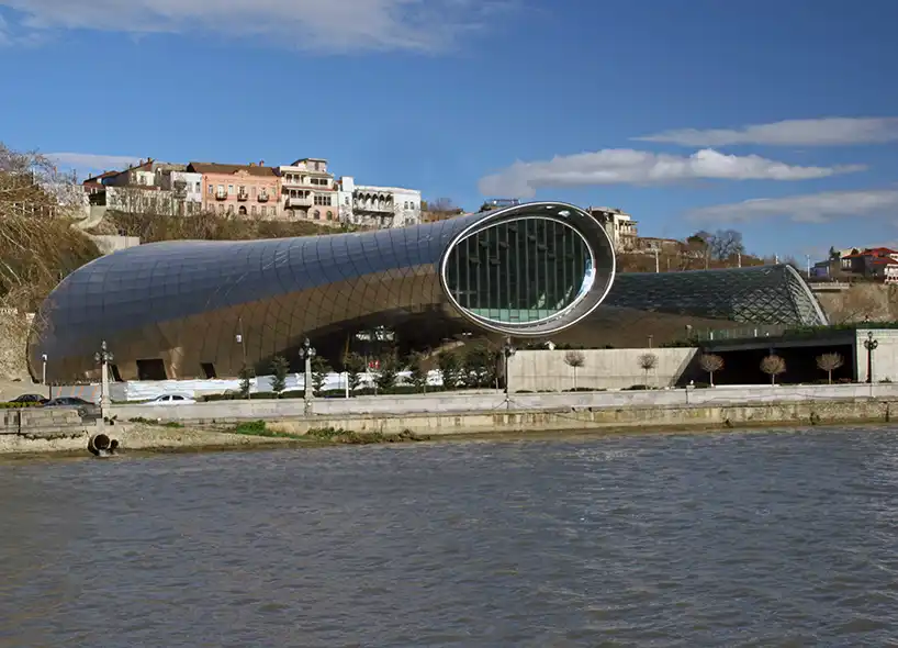 concrete and steel structure music theater and exhibition hall