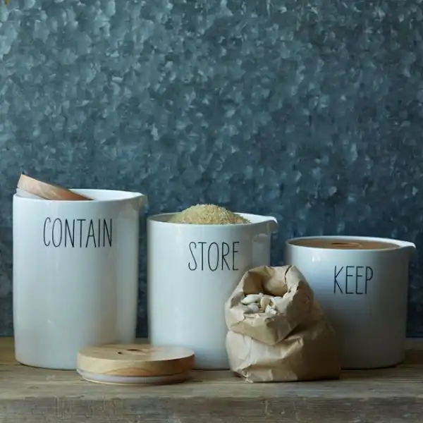Contain store