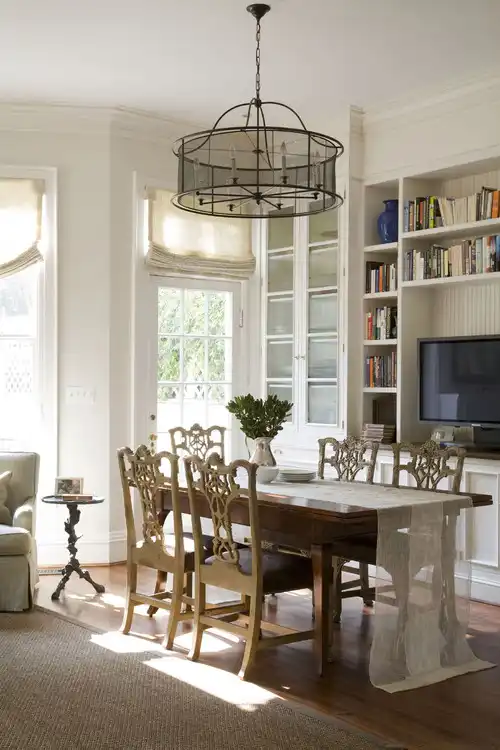 Contemporary dining room