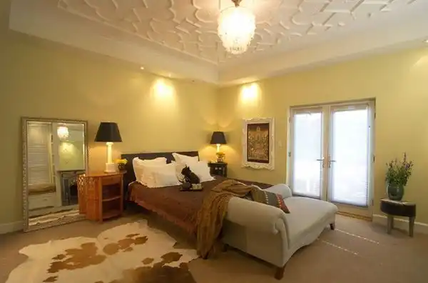 Cowhide carpet day bed