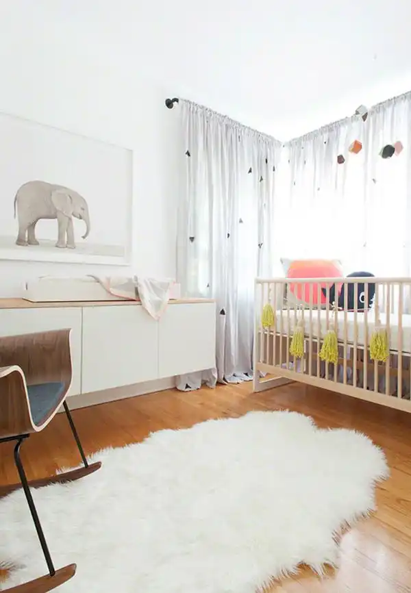 Cozy rug nursery room