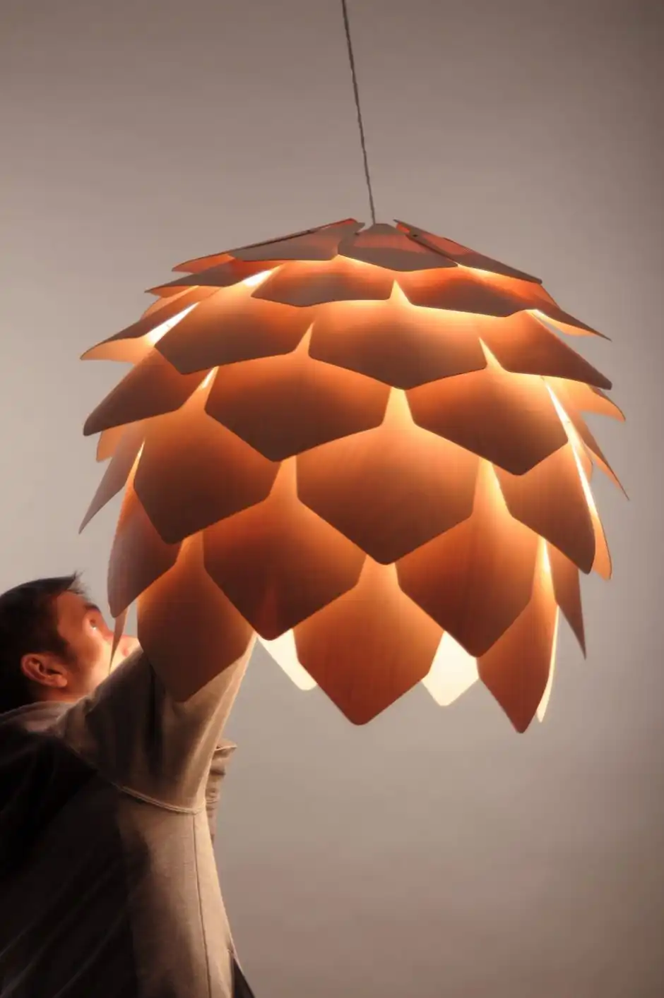 Crimean pinecone lamp