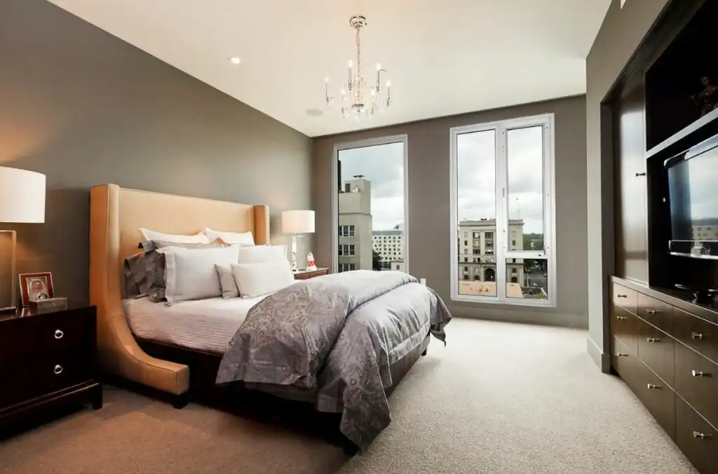 Dark grey walls brownish 1024x676