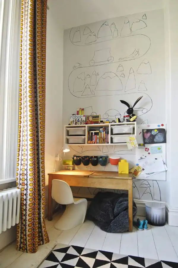 Desk wall kids room