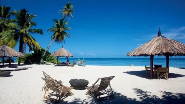 Desroches island7