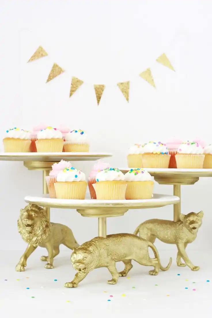 diy cat cake stand