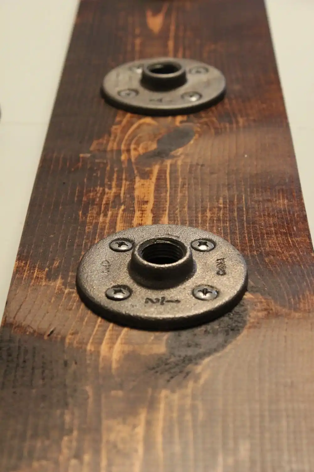 Diy industrial lighting from wood and galvanized pipes