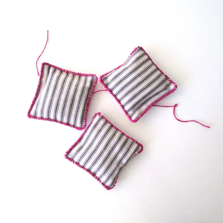 diy dried lavender sachets smell like fall