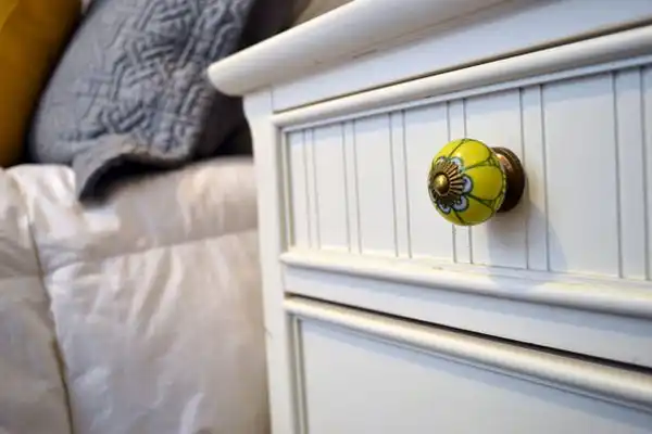 Drawer knob