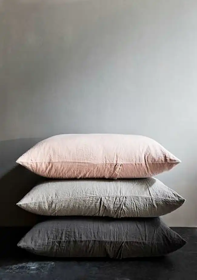dusty pink bedding
