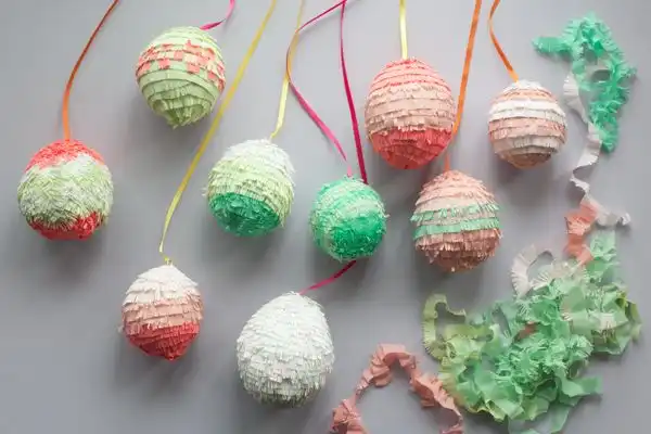 Easter egg pinatas diy