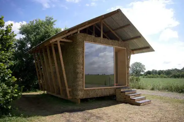 Eco friendly tiny house