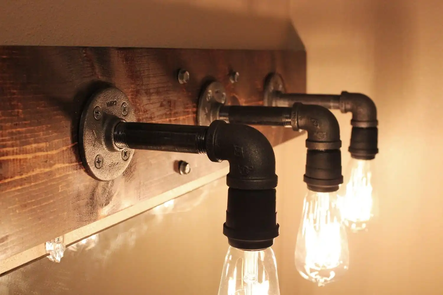 Edison lighting bulbs and pipes