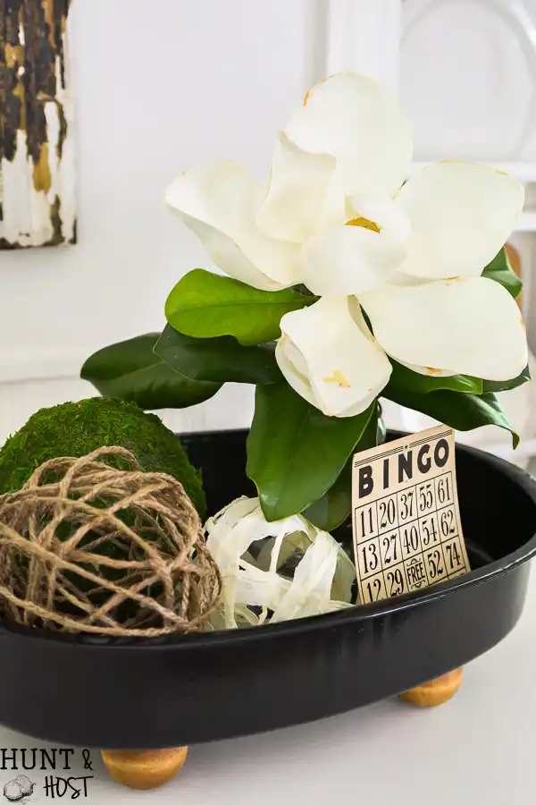 Enamel pot lid decor