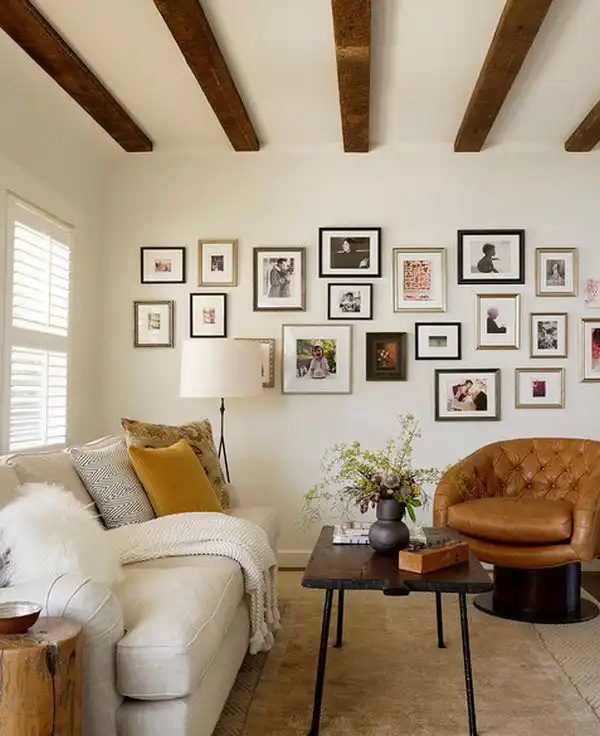 Exposed beams living