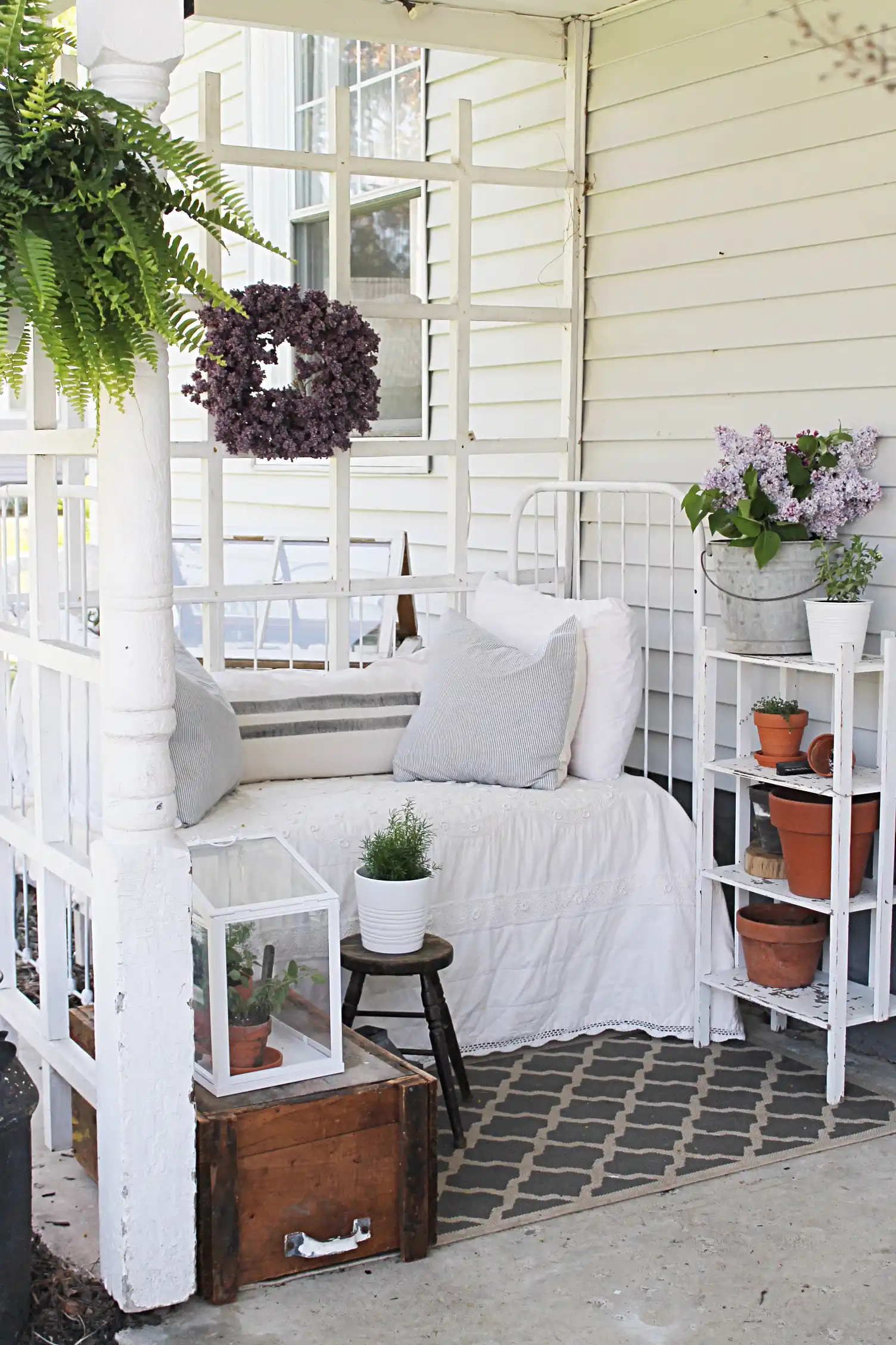 farmhouse back porch decor