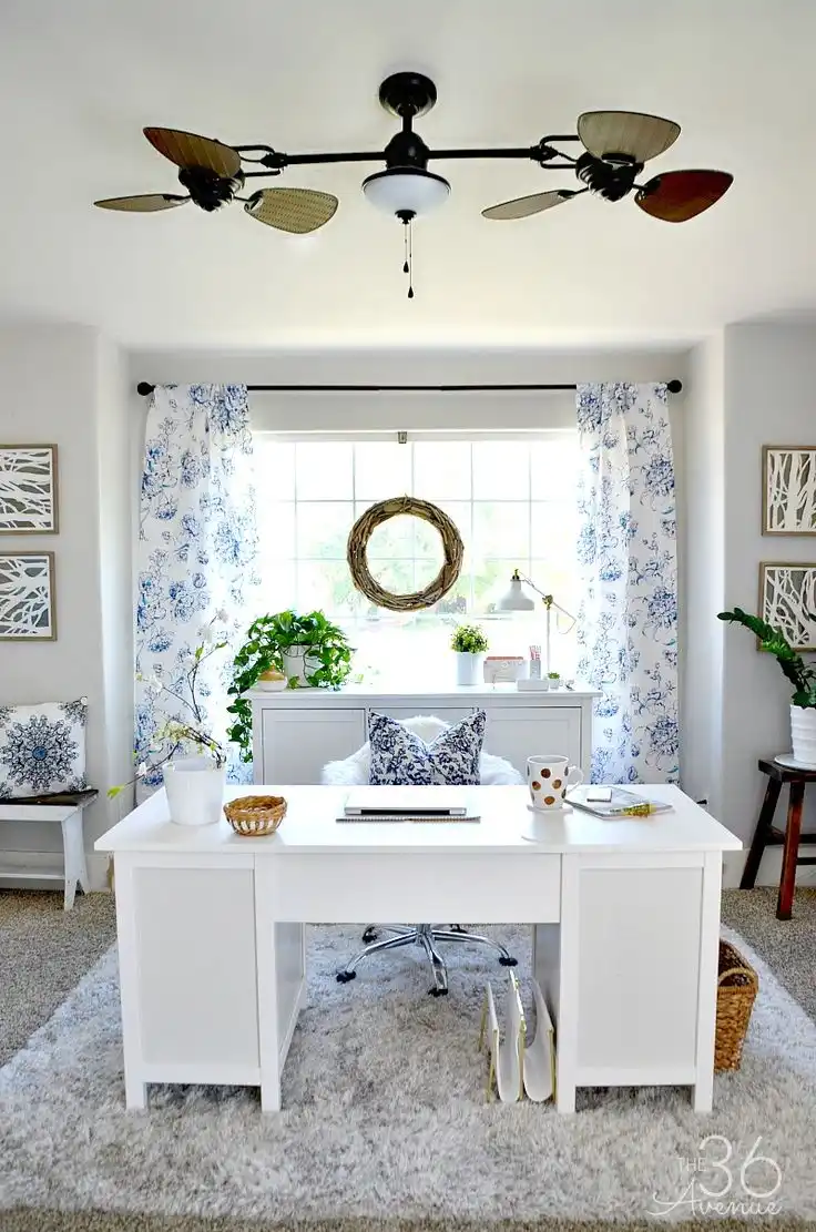 What is farmhouse decor style?