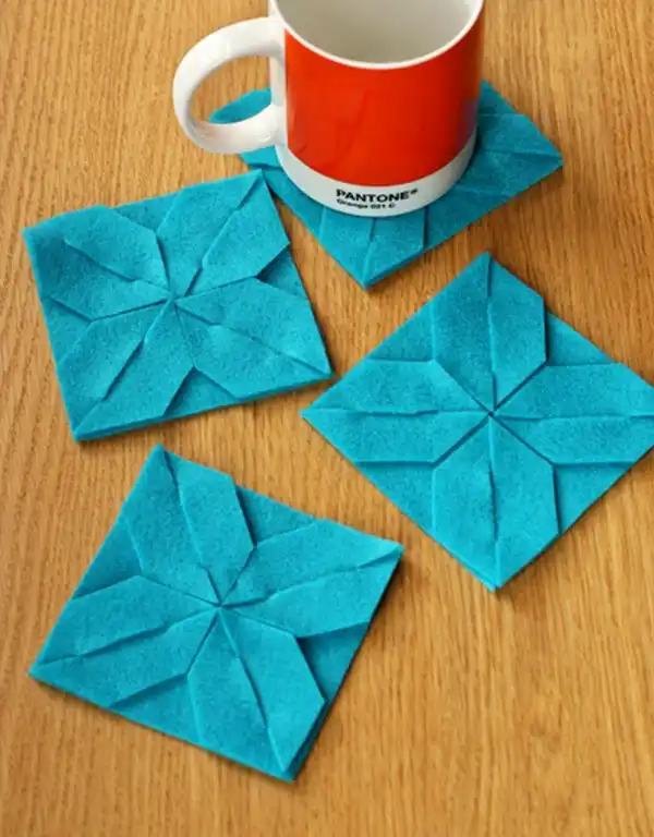 Felt coaster