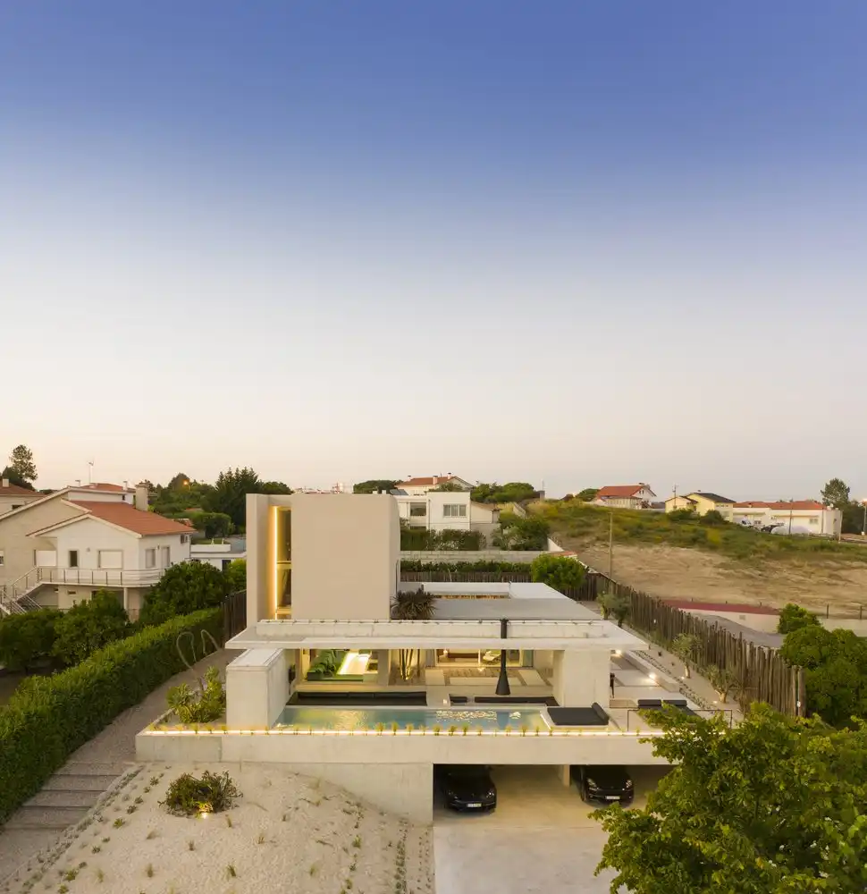 Flat roof Primitive Portuguese Home By Artspazios 