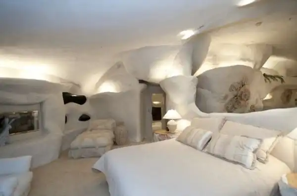 Flintstones style house6
